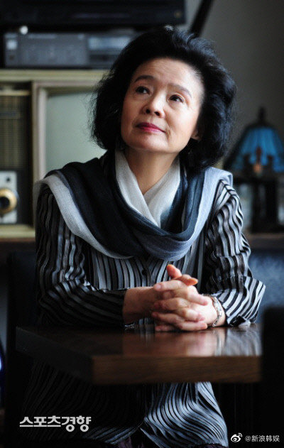 韩国演员尹静姬因老年痴呆被遗弃