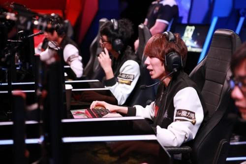 娜美直言edg的建队初衷原来是下路 队伍成绩好时下路都很强!