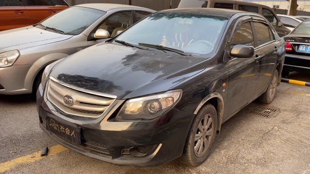 1万多的代步车分享看看这台14年上牌的比亚迪l3怎么样