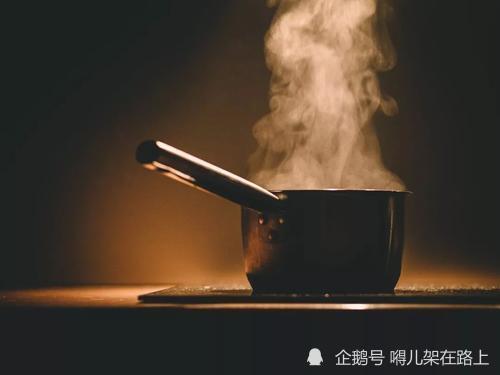 碳纳米管|水加热到105℃，不会沸腾反而会结冰，究竟为什么？