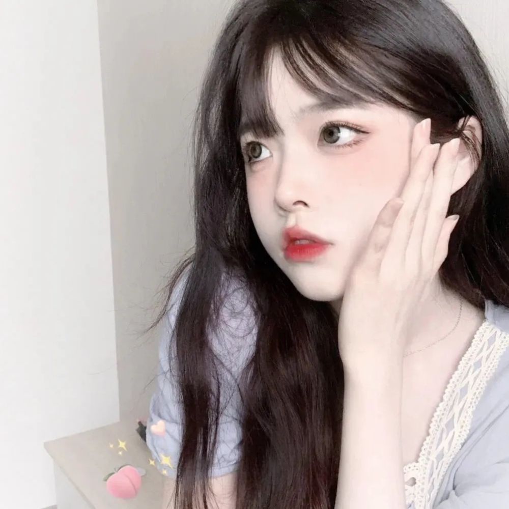 头像丨佳人相陪清风伴随