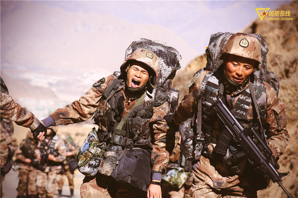 青春远征高原新兵首次野营拉练