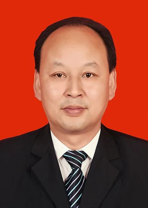 王世宴  男,汉族,1971年12月出生,中共党员,甘肃临洮人,出生地甘肃