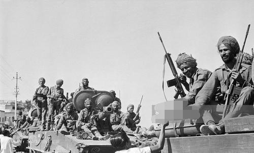 第三次印巴战争中印度是如何将巴基斯坦一分为二的