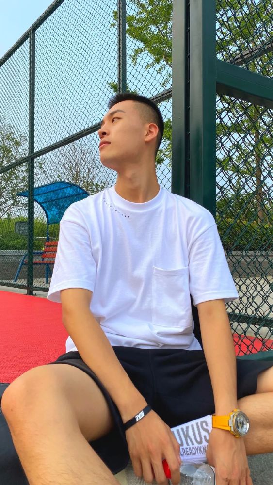 寸寸头球服体育生小狼狗你的理想型男朋友