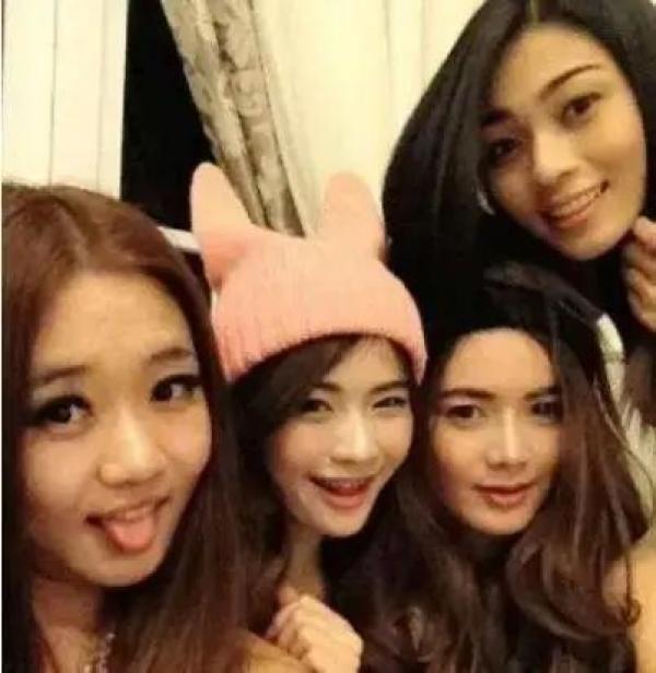 李连杰几个女儿貌美如花 老大颜值最高 利智生的万千宠爱 腾讯新闻