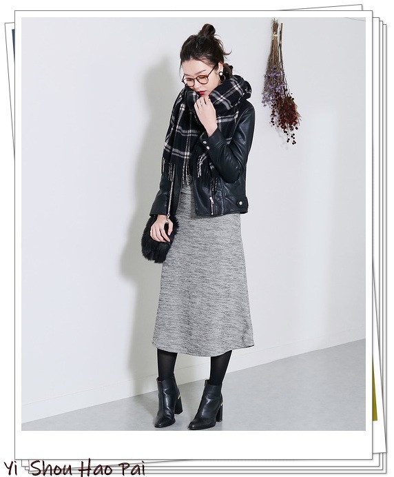 灰色半身裙的早春流行搭配示例!