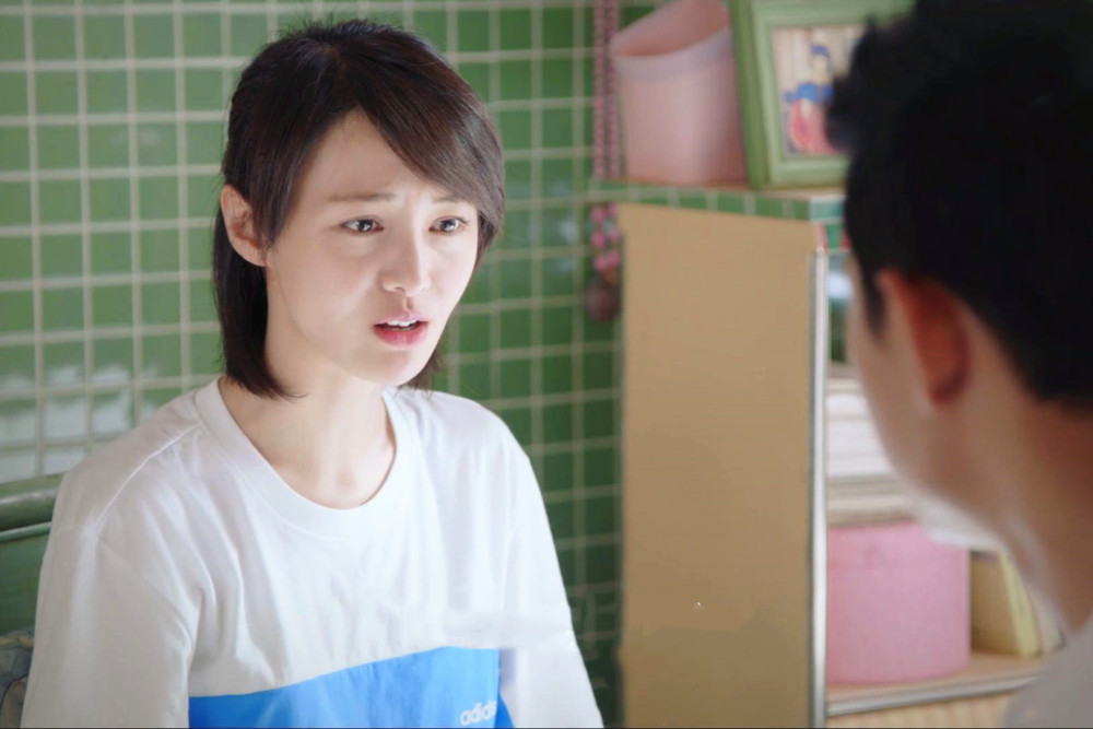 郑爽张恒互相揭短,牵扯幕后经济纠纷,损失超过千万