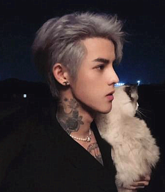 原来殷世航戴假发都是为了套路璐_腾讯新闻