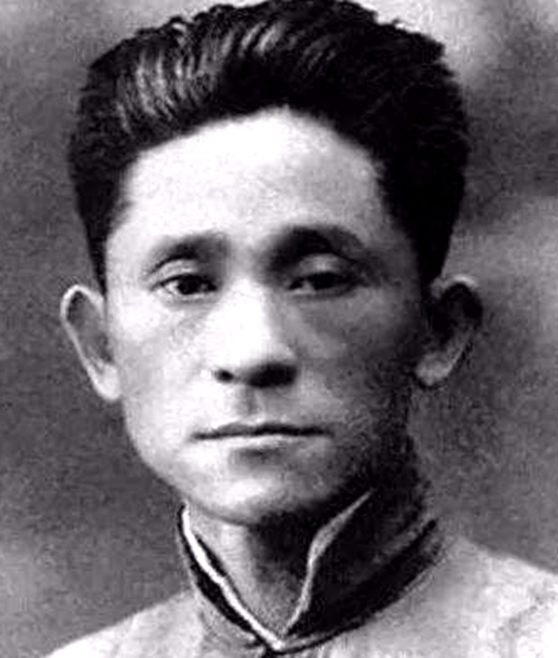 "书生杀手"周养浩,被特赦后想去台湾,晚年的结局如何?