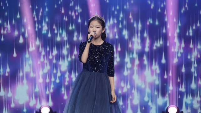12岁女孩田羽芯完美演绎单依纯夺冠曲目星sailing