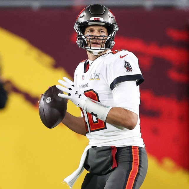 海盗31-9胜酋长夺超级碗冠军 43岁布雷迪收获第7冠_腾讯新闻