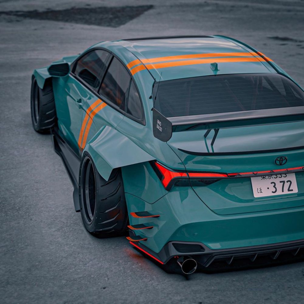 外观颜值再升级丰田亚洲龙avalon酷炫的宽体改装