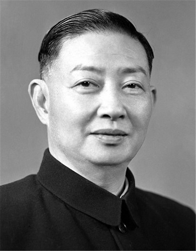 梅兰芳第三代传人董飞称愿为男旦奉献一生却被日本大师泼冷水