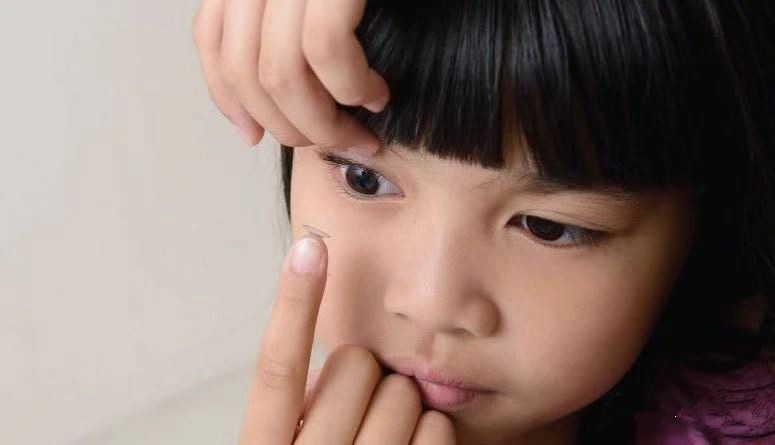 贾静雯女儿弱视600度比这更可怕的是隔离近视