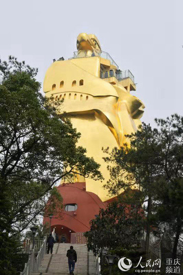植物园相关工作人员表示,作为南山上的制高点之一,在大金鹰观景可观赏