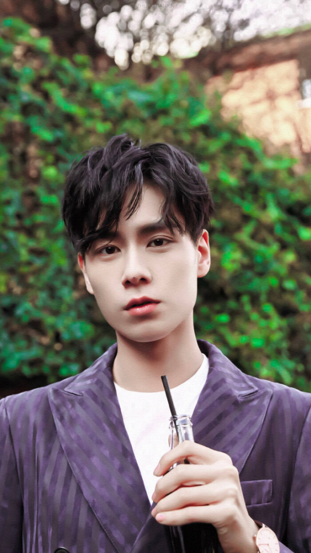 胡一天手机壁纸好干净的少年啊好喜欢你私藏