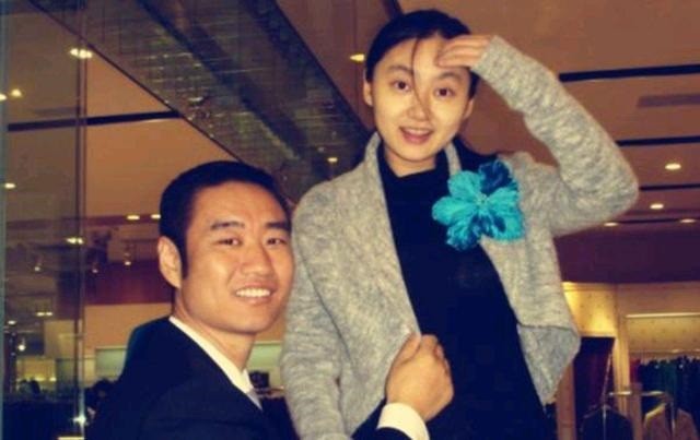 歌手丛飞公益11年捐300多万37岁病逝资助者全成白眼狼