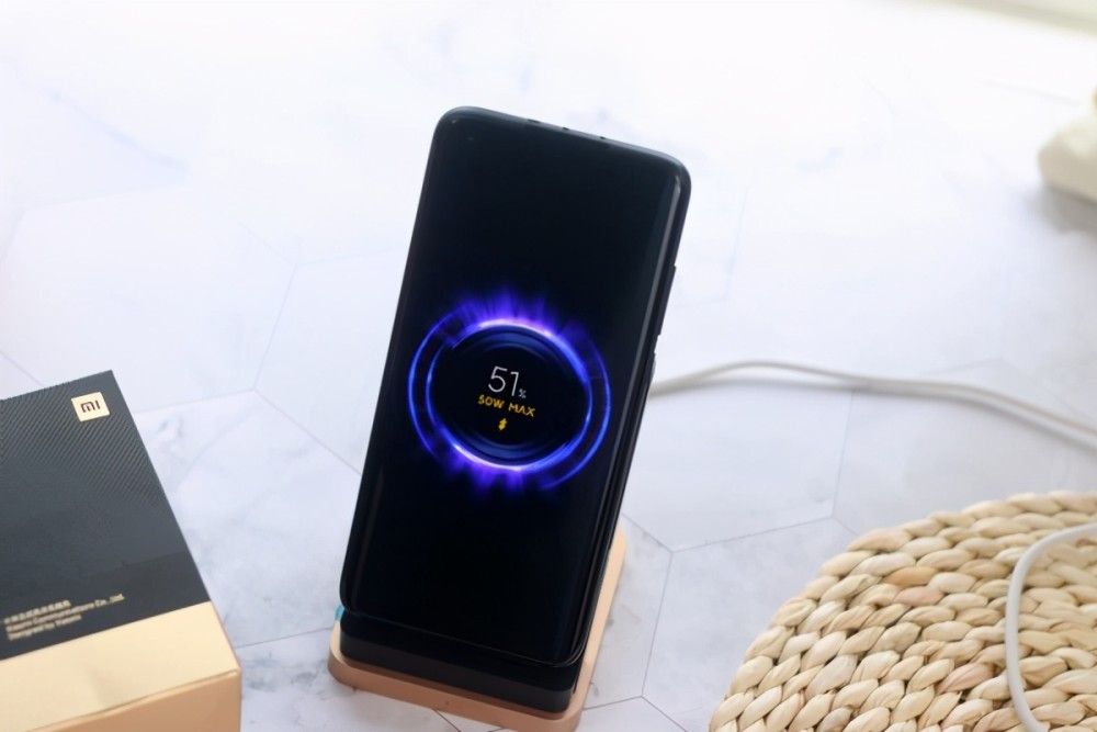 解读小米隔空充电技术三大特点证明其实用性科幻变成现实