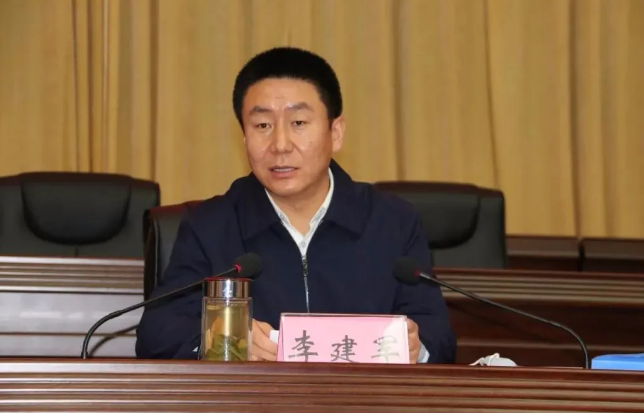 汶川县委书记调整80后赴任