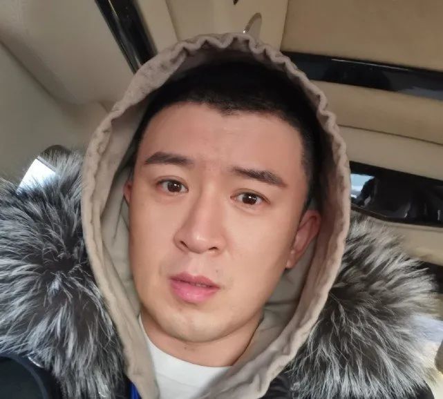 虽然得到过《新永不瞑目》里新肖童一角,郭家铭不曾大红过.