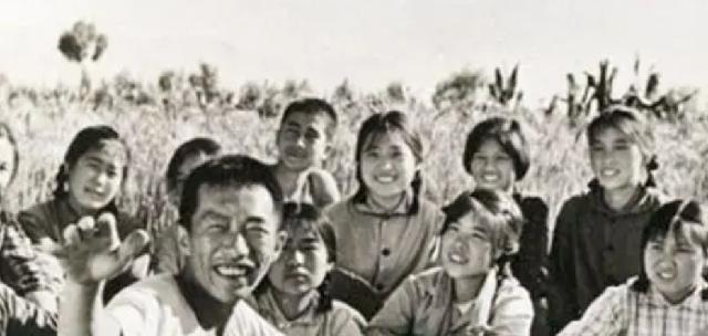 知青张志远:为报恩娶大11岁寡妇,抚养4个孩子,至今仍隐居深山
