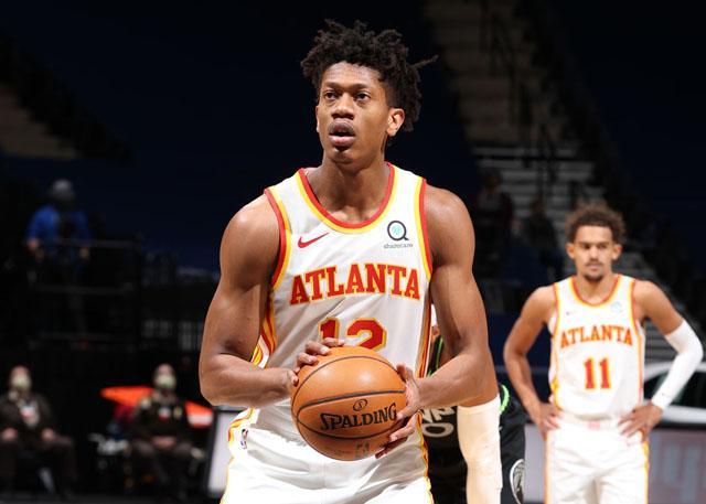 老鹰队前锋亨特将因关节镜手术再缺席两周