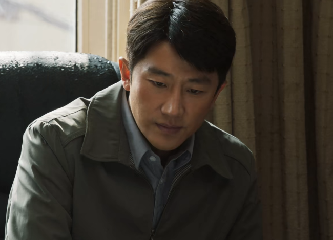 一个被父亲换了牲口,即便没有和安永富的婚约,李水花和马德福也注定