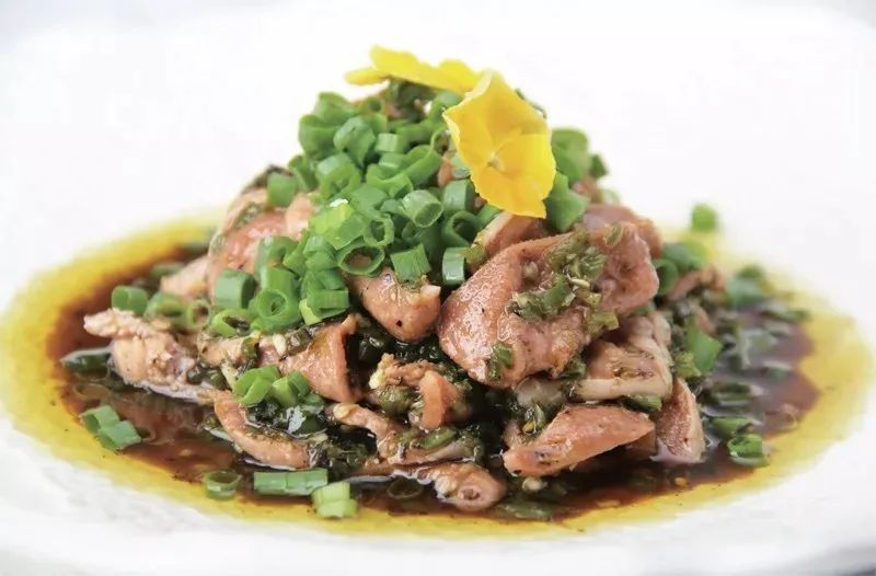 虎皮烧椒拌牛舌