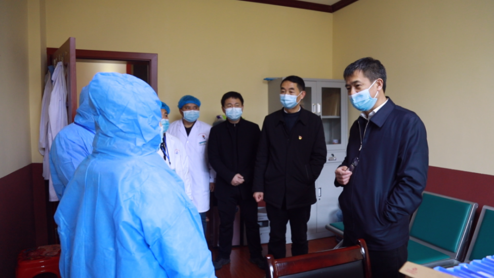周文锋到黎平县城调研指导疫情防控工作