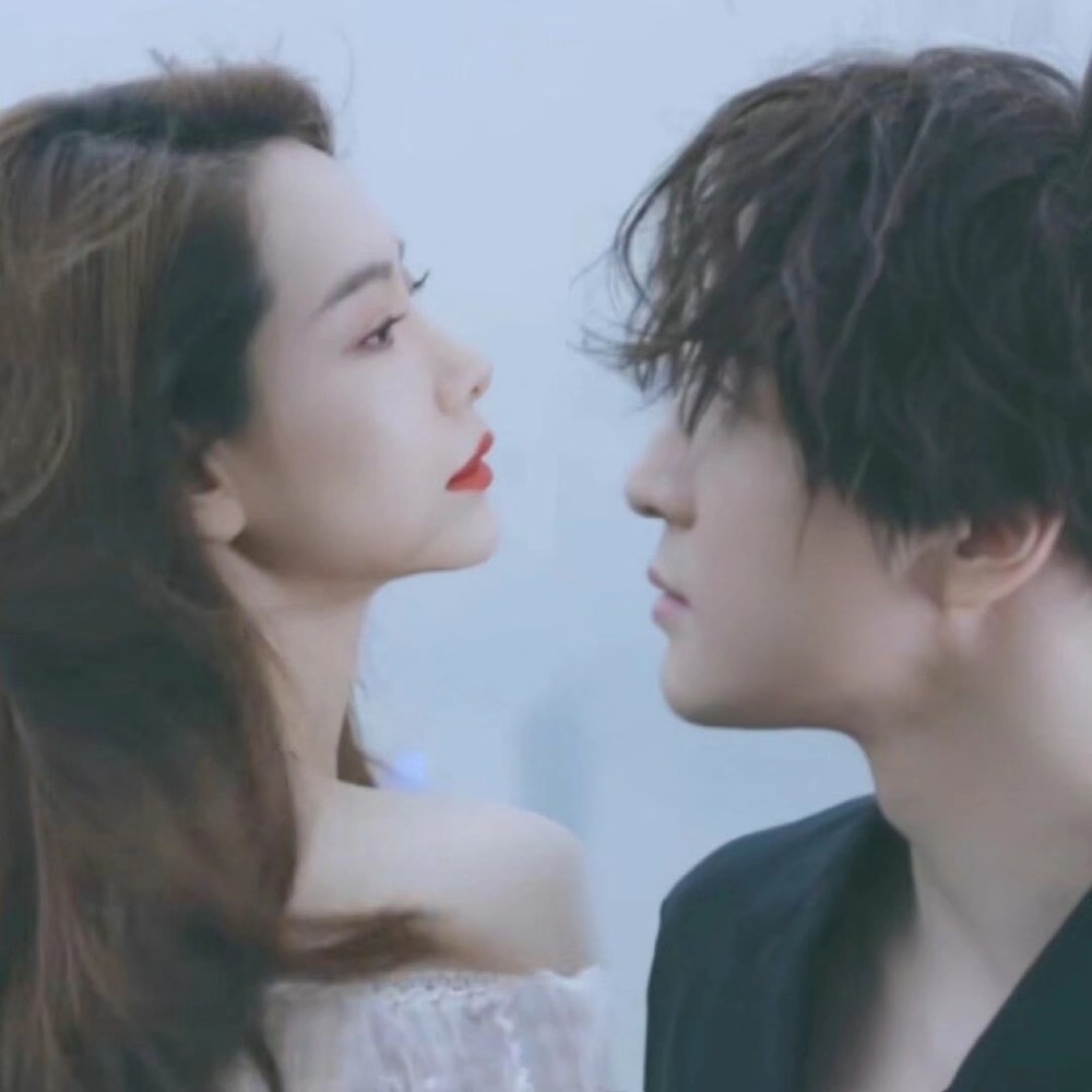 情头薛之谦跟戚薇的mv照这波情头壁纸收不收