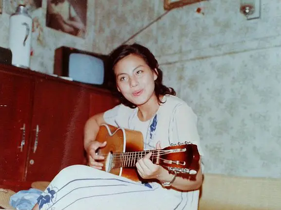 乐韵:曾是王熙凤最佳人选,为爱辞演红楼梦,痴情错付客死异乡