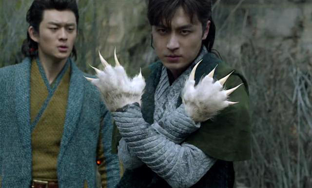 大作媲美,但是差的地方就惨不忍睹了,就比如说戴沐白的武魂"邪眸白虎"