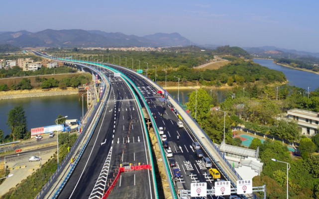 新路开通免费通行广州增城广汕路北绕线光辉大桥正式通车
