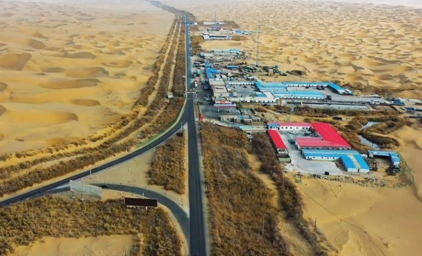 塔中镇隶属且末县管辖,塔中镇不大,区域内的人口2万余人,90%为流动