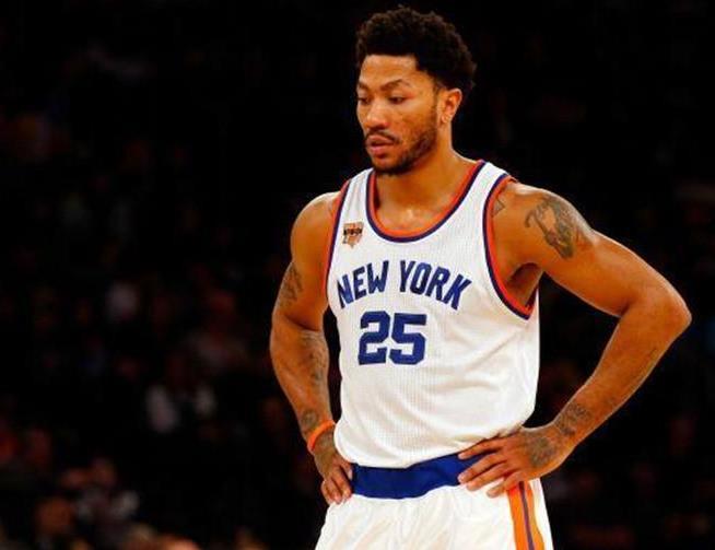 仅仅一夜罗斯穿4号球衣篮网签约中锋快船或交易路威