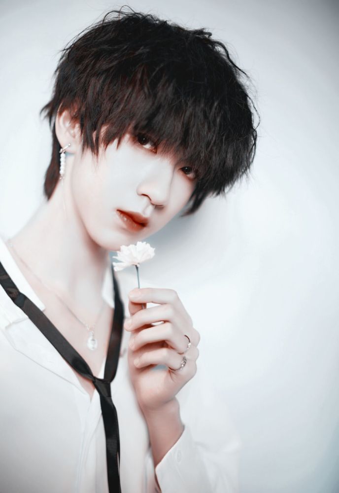 时代少年图贺峻霖人间bjd