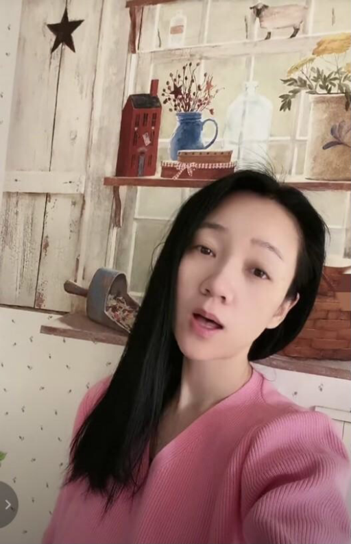 安徽台一姐周群近照好辣穿紧身衣秀蚂蚁腰手上戒指破婚变传闻