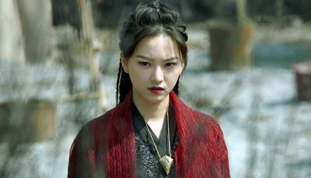 都说,颜值即正义,剧中无论男女演员,他们的颜值都比较高令人养眼.