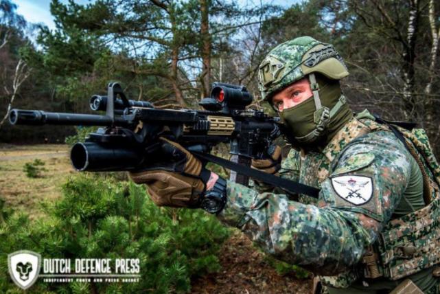 荷兰军队战术演习hk416步枪不香了为何换成ar系步枪