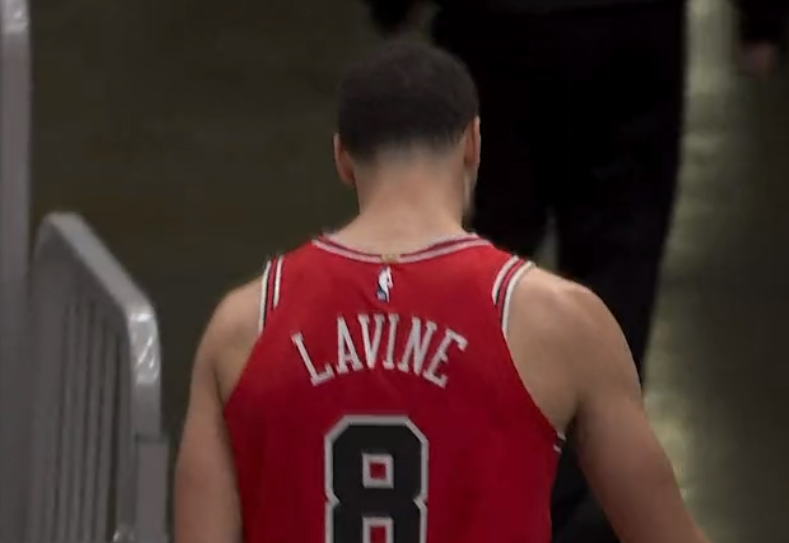 拉文空篮绝平不中!