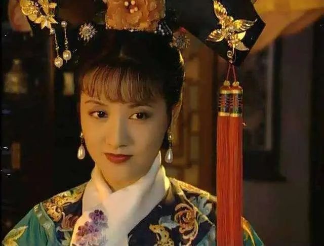 惠宜德荣 这四妃固然受宠 但赫舍里氏皇后才是康熙的一生挚爱 腾讯新闻