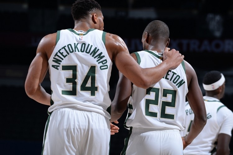 nba 字母哥与米德尔顿同年三场季后赛同砍30分10板 NBA历史首对队友