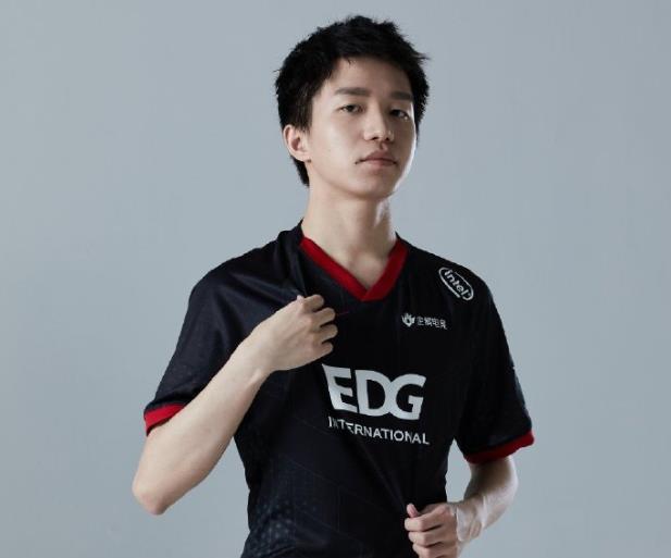 edg厂长首次回应上场问题手伤很严重43天里要上王者