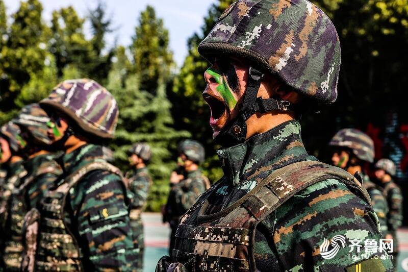 3分钟视频直击实战演练现场闪电新闻记者为您揭秘武警济南支队尖刀