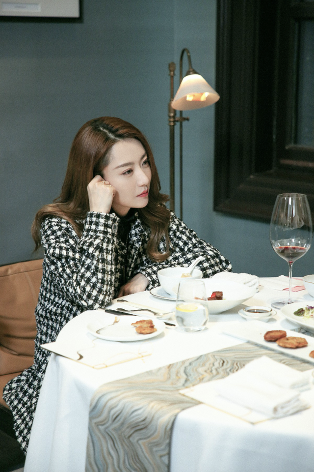 白冰在《怦然再心动》遇到"白马王子"?紧张赴约收获意外惊喜