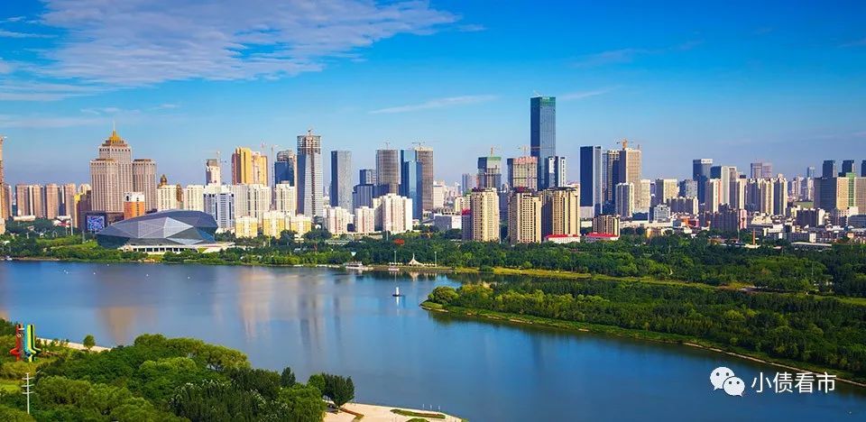 蓝光发展2100亿负债压顶 业绩增速惊现大幅