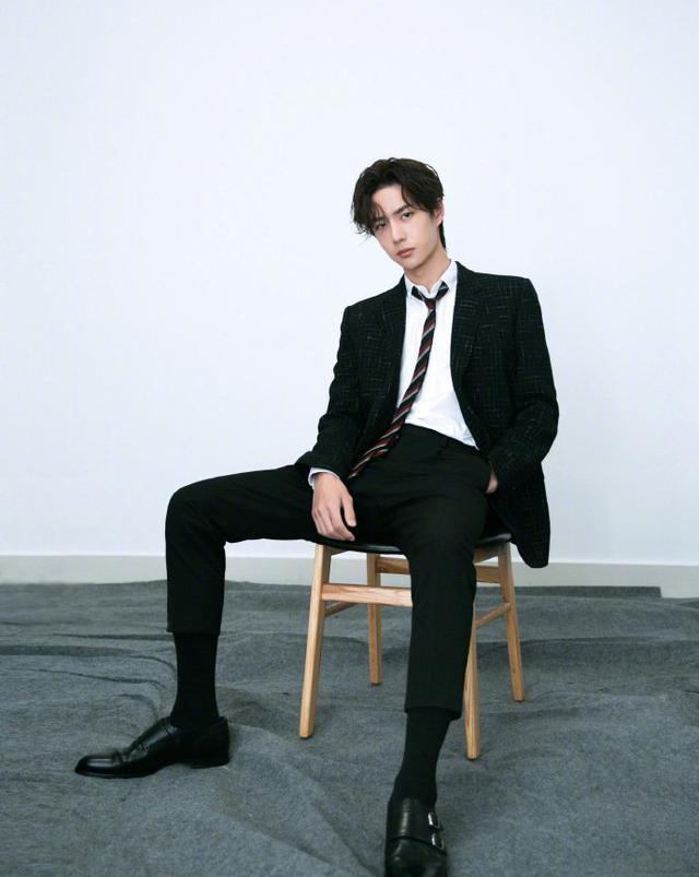 王一博的高级脸绝了!