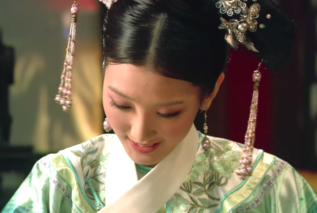 甄嬛传:瑛贵人只是果郡王府的丫鬟吗?得知她的真实身份后,全网震惊