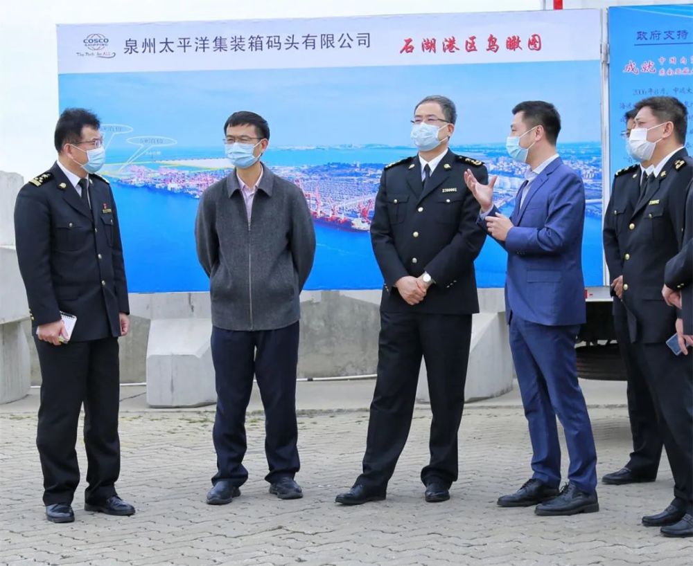 福建省政协委员,厦门海关关长  郑巨刚